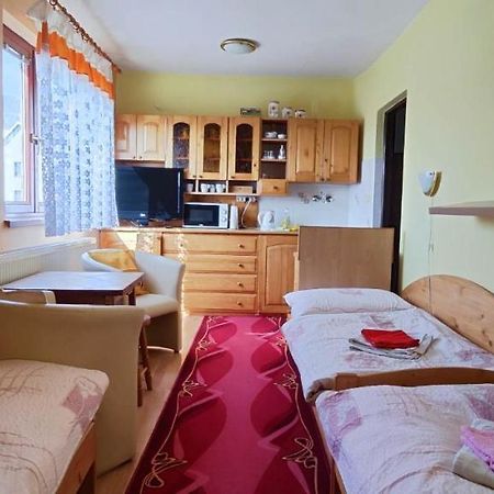 Homestay Machom オシュチュニツァ エクステリア 写真