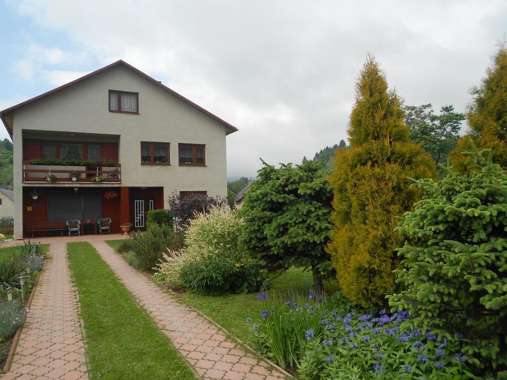 Homestay Machom オシュチュニツァ エクステリア 写真